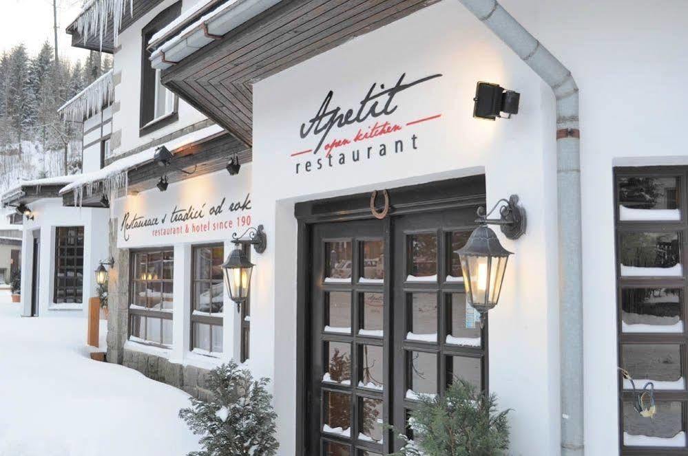Lomnice Hotel & Restaurant Szpindlerowy Młyn Zewnętrze zdjęcie